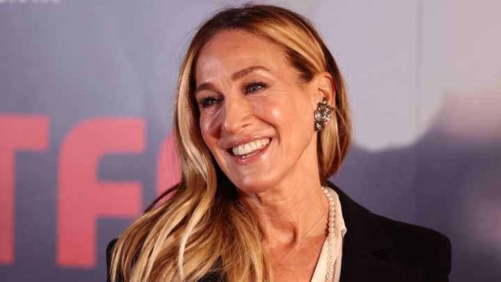 How Sarah Jessica Parker's Face Has Transformed Over The Years, According To Our Plastic Surgeon