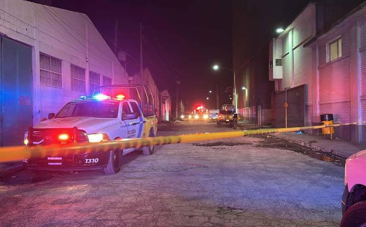 Encuentran 2 cuerpos calcinados en terreno baldío de la colonia Talleres en Monterrey
