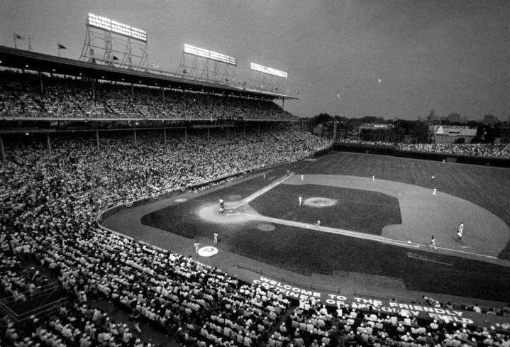 Today in History: Wrigley Field hosted its first-ever night game – Chicago Tribune