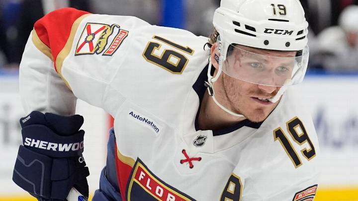 Source: Matthew Tkachuk to miss start of Panthers' season