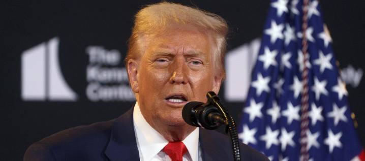 Trump amenaza a Putin con "graves consecuencias" si no para la guerra tras la cumbre