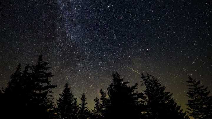 Si no has visto Las Perseidas, aún tienes una semana para disfrutar de este fenómeno astronómico #17Ago