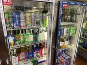 This well-known Staten Island deli now serves beer