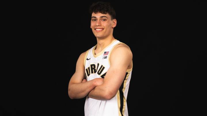 Purdue basketball's Omer Mayer on Braden Smith, Carsen Edwards' texts