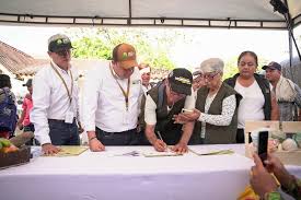 Gobierno entrega tierras: 1.165 hectáreas para 84 familias campesinas en Tolima