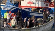 Nueve niñas migrantes solicitantes de asilo salen de Canarias rumbo a la Península