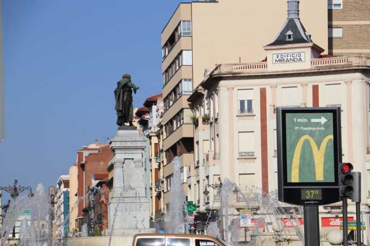 León encara el inicio de semana sin avisos por la ola de calor