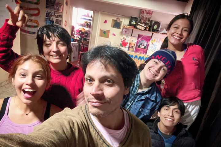 ‘Yana, crecer en la oscuridad’: de adolescentes a adultos en tiempos de crisis