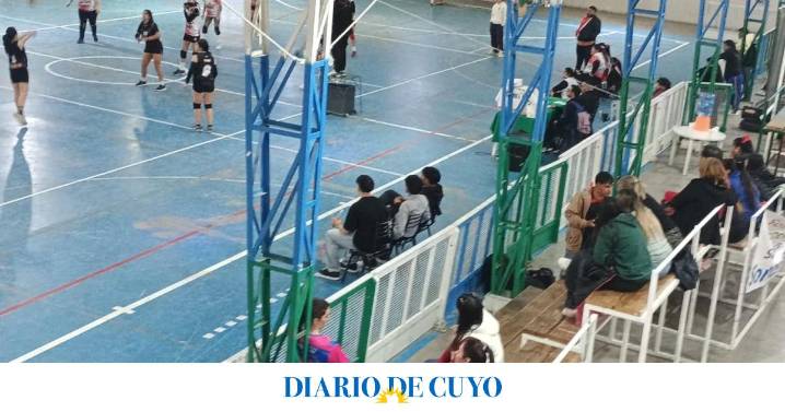 Iglesia expande su menú deportivo con el vóleibol