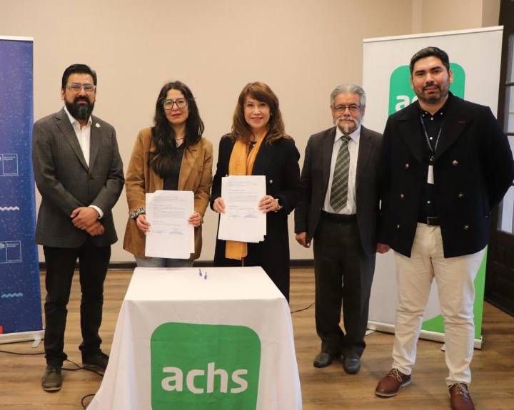 Mineduc y ACHS firman convenio para fortalecer comunidades educativas seguras e inclusivas en la Región de Coquimbo