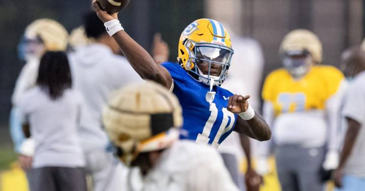 Why Southern football’s quarterback battle is ongoing entering the second game of the season