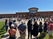 Willmar community rallies in support of mother in ICE custody