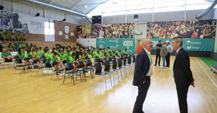 El Unicaja trabaja en un acuerdo de colaboración para expandir su proyecto formativo en Sevilla
