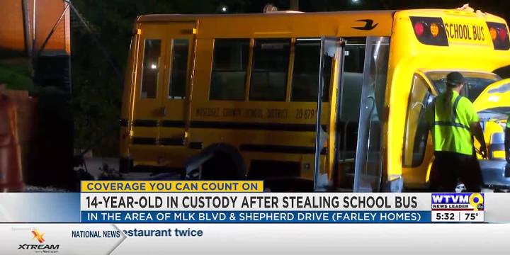 14-year-old in custody after crashing stolen bus, Columbus police say
