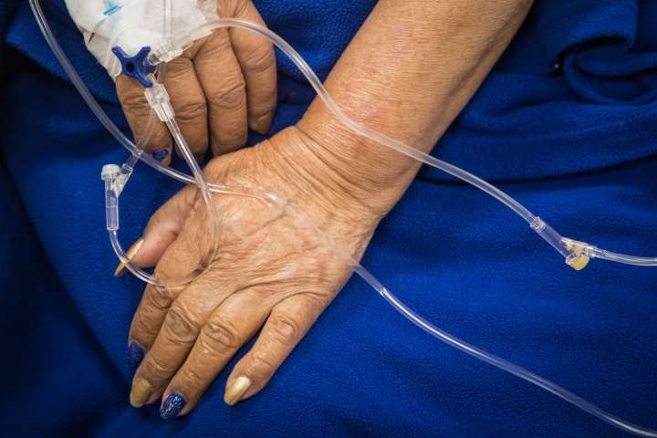 Congreso: pleno aprueba proteger a trabajadores con cáncer ante despidos arbitrarios