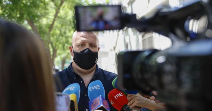 Unos encapuchados secuestran al socio de Alvise y le obligan a pagar un millón en criptomonedas