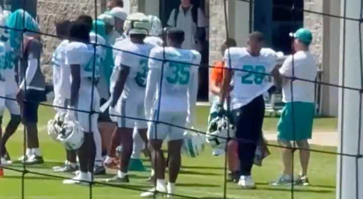 VIDEO: Miami Dolphins Were Getting Beat So Bad That Their Players Were Fighting Each Other During Wild Scene At Joint Practice With Chicago Bears