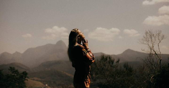 The Hidden Link Between Unmet Attachment Needs and Addiction in Women