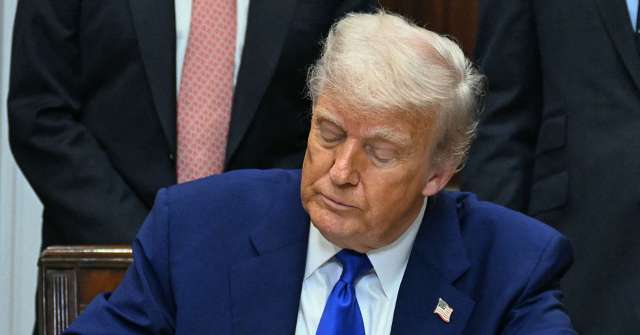 Nolte: Trump to Sign Executive Order Outlawing Mail