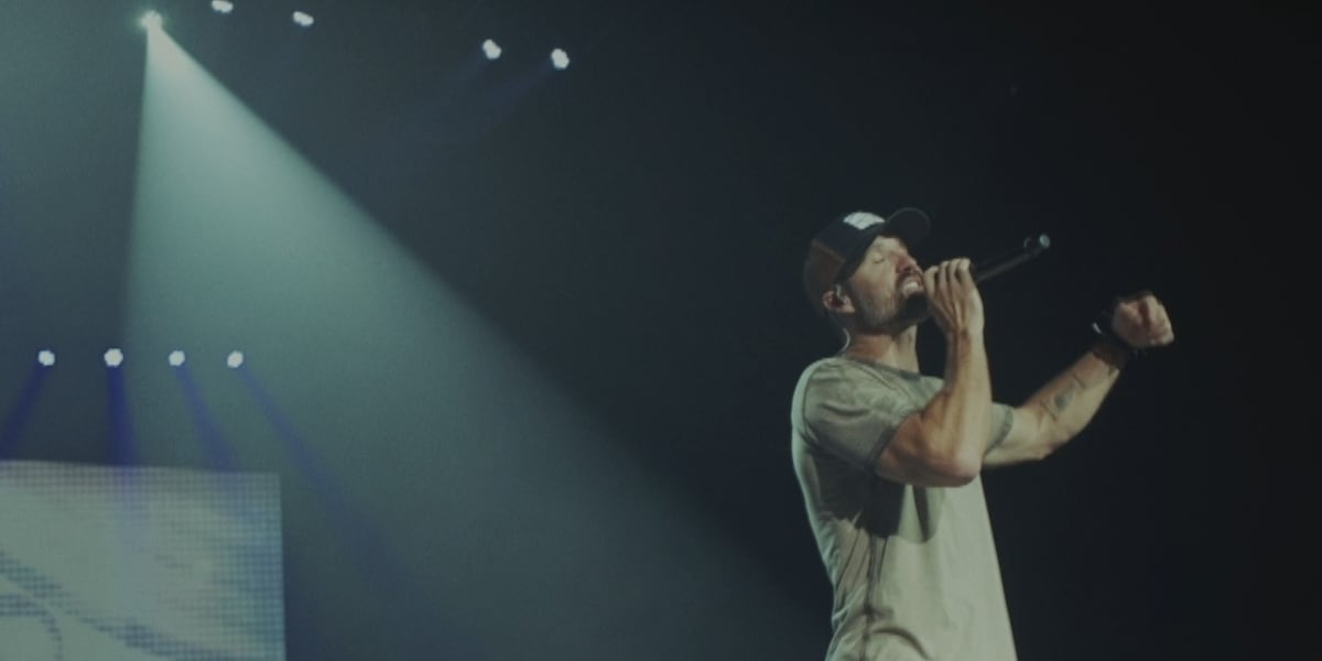 Walker Hayes bringing ‘unplugged’ acoustic experience to DECC in October