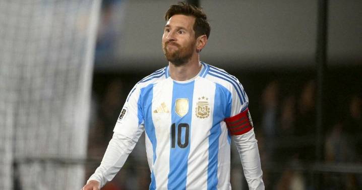Messi encabeza la lista de Argentina para sus últimos dos partidos en las eliminatorias