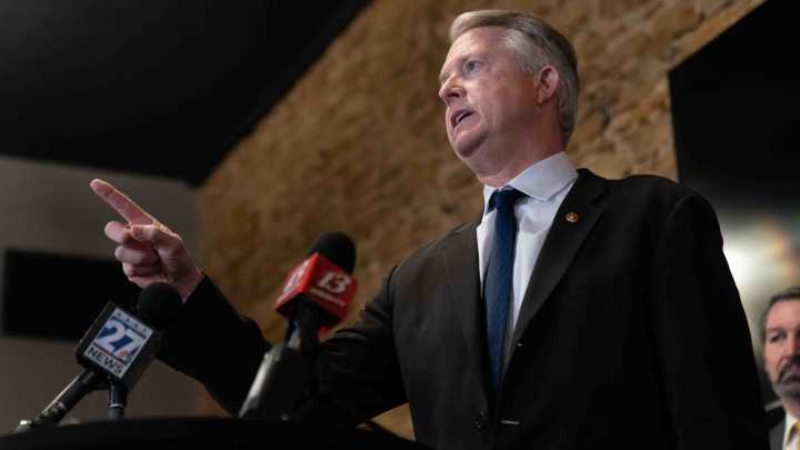 Marshall denies Democrats' call to conduct oversight