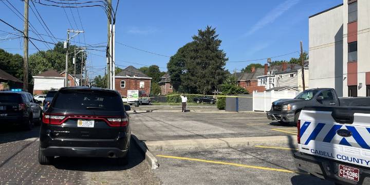 One man dead in Huntington shooting