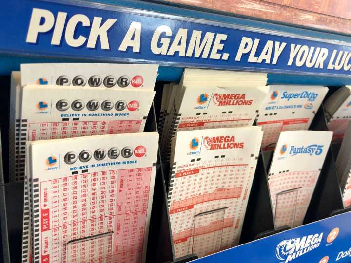 Lotto Players Stock Up on Powerball Tickets as Jackpot Surges to $850M