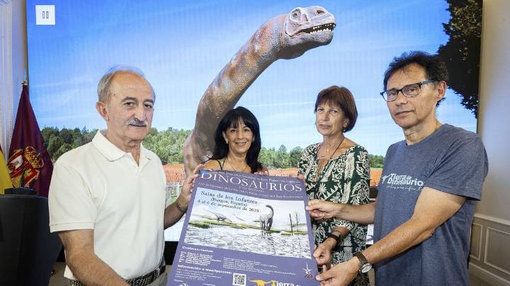 Salas pide «unir fuerzas» en torno al Museo de Dinosaurios