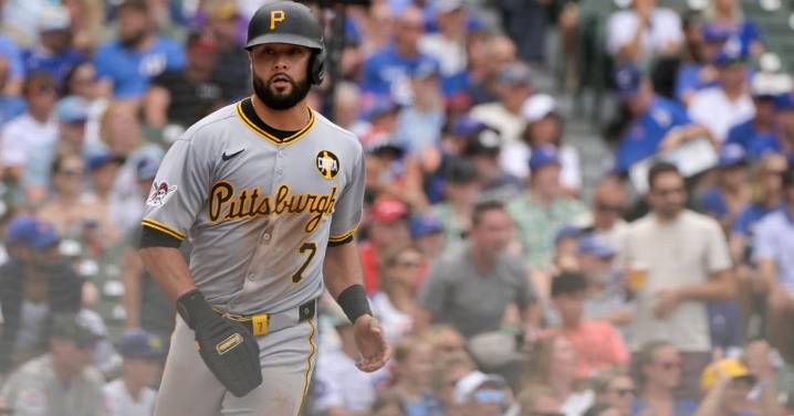 AL East-leading Blue Jays reunite with veteran INF Isiah Kiner-Falefa, claiming him from Pirates