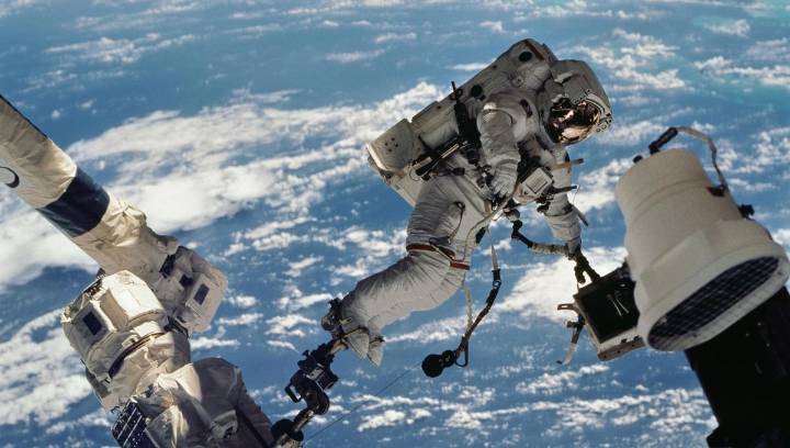 Off-The-Shelf Magnets Boost Oxygen Production In Space By 240 Percent