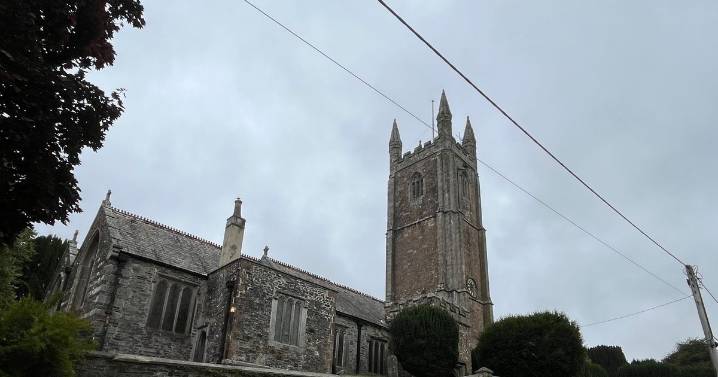 'Black hole' village 'abandoned' by Vodafone
