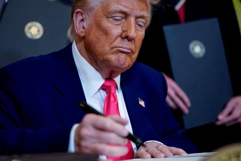 Trump's debanking order could create headaches for banks, sources say