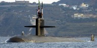 EEUU sumó un submarino nuclear y un crucero lanzamisiles al operativo frente a Venezuela para combatir el narcoterrorismo