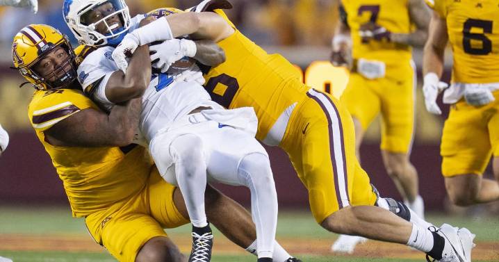 Minnesota beats Buffalo 23-10 in opener as Drake Lindsey passes for 290 yards, 2 TDs in debut