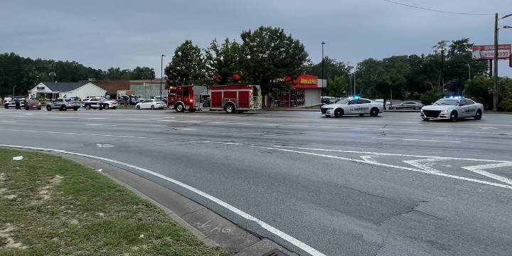 Richmond County deputies searching for suspect in shooting near Meadowbrook Drive