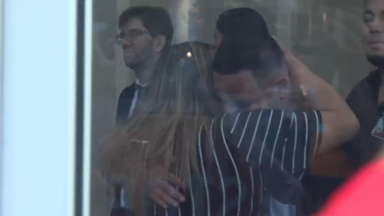 Kilmar Abrego Garcia hugs wife before being detained by ICE, crowd then chants "Shame"
