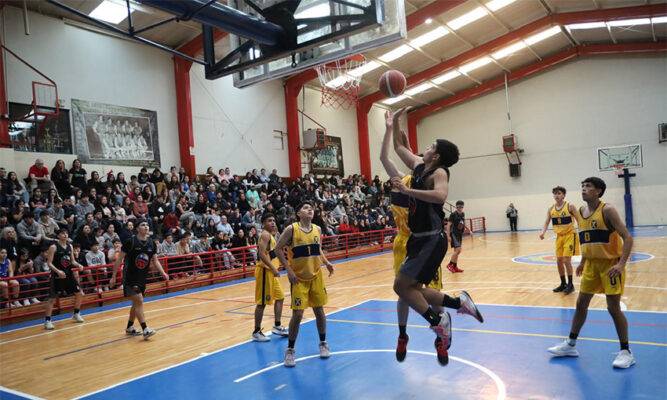 Copa Charles Darwin  se toma la agenda del básquetbol escolar