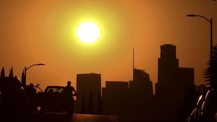 Final stretch of SoCal heatwave before temps dip next week