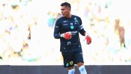 Oswaldo Sánchez se fue de Chivas a Santos “por dinero”, dice Néstor de la Torre