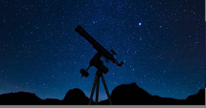 Set your alarms! Two bright planets will be cuddling in the night sky!