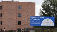 La jueza retoma la causa contra el excapellán del colegio de Highlands El Encinar por presuntos abusos