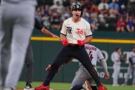 Pederson logra doblete de la victoria de Rangers, 4-3 sobre Guardianes – Chicago Tribune