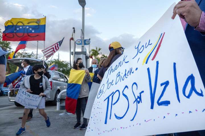 Tribunal de apelaciones falla a favor de venezolanos y allana decisión sobre el TPS