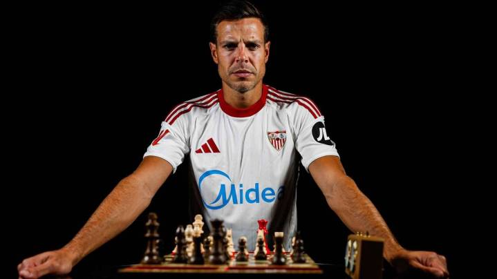 Azpilicueta ya es oficial: el Sevilla FC suma experiencia a su defensa