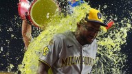 Brewers fans, baseball world react to team's record