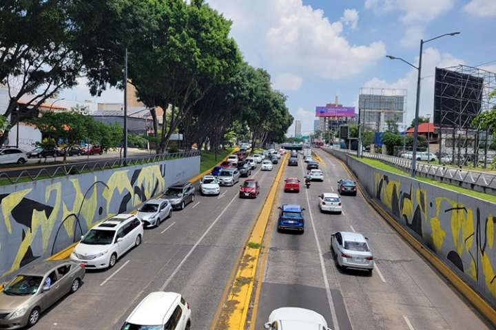 Académicos vs. segundo piso en López Mateos