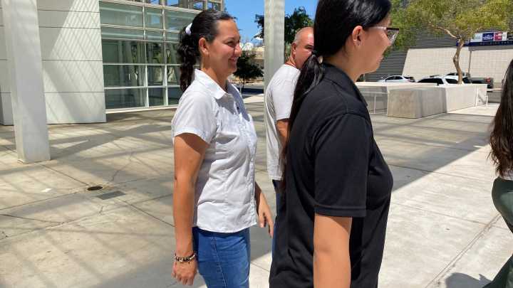 Dueño de taqueria se declara culpable de contratar indocumentados