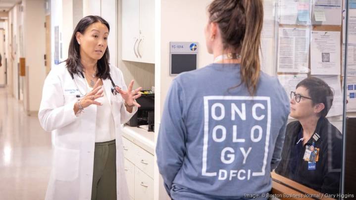 Cómo los médicos de Boston están enfrentando el aumento del cáncer en adultos jóvenes
