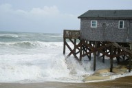 Hurricane Erin picking up steam as it edges along the East Coast